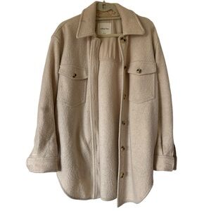 Small aritzia Wilfred Free Ganna beige shirt jacket with buttons